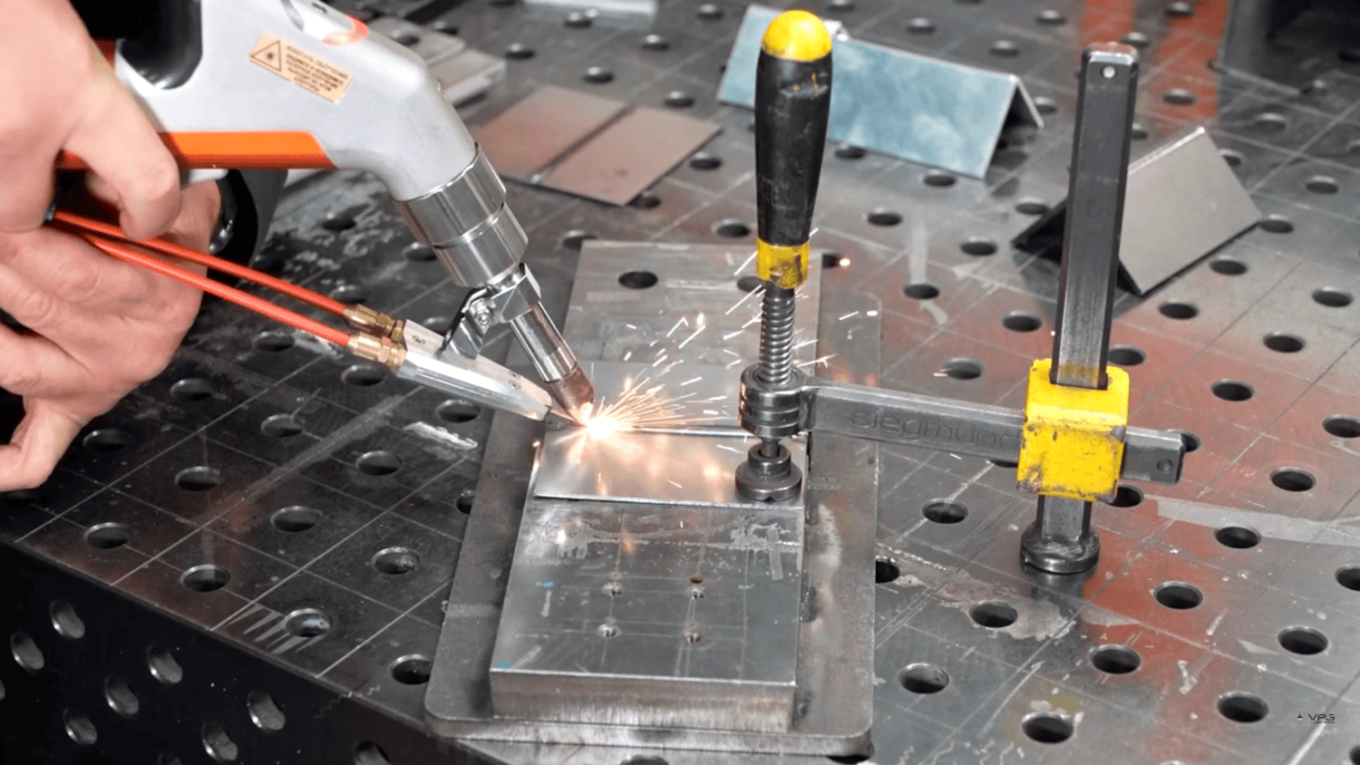 01JV4842VJJ229CKV206J5143V