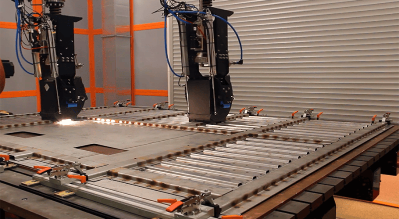 Laser overlap welding of metro car sidewalls