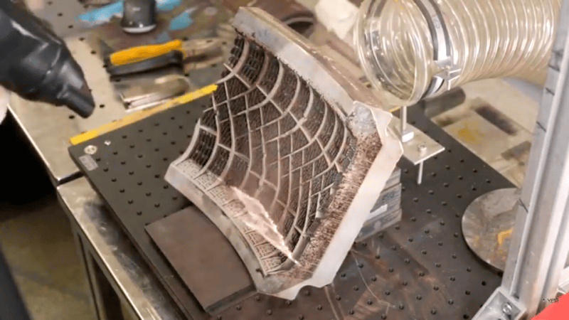 Fast, non-abrasive laser cleaning of tyre-mould tools using the LightCLEAN hand-held system